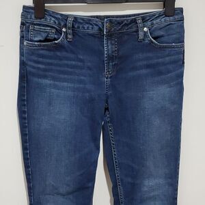 SILVER Aiko dark wash 31x31 slim boot cut jeans